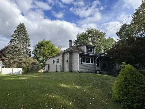 40 Williams Ave, Athol, MA 01331 photo 2
