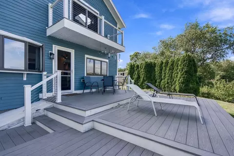 Exterior - 28 Arlington Rd, Wareham, MA 02571 photo 2 of 4