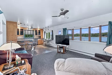 Living - 28 Arlington Rd, Wareham, MA 02571 photo 2 of 4