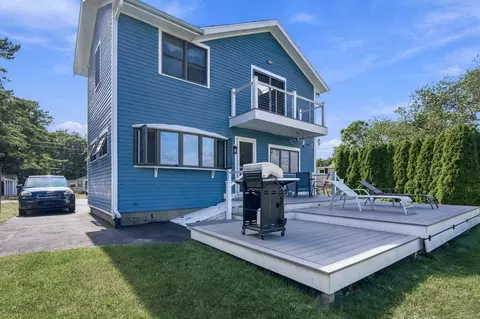 Exterior - 28 Arlington Rd, Wareham, MA 02571 photo 1 of 4