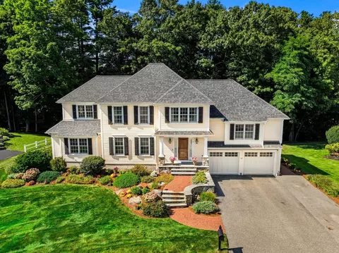 13 Gove Dr, Newburyport, MA 01950
