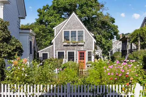 72 Commercial St # -A, Provincetown, MA 02657