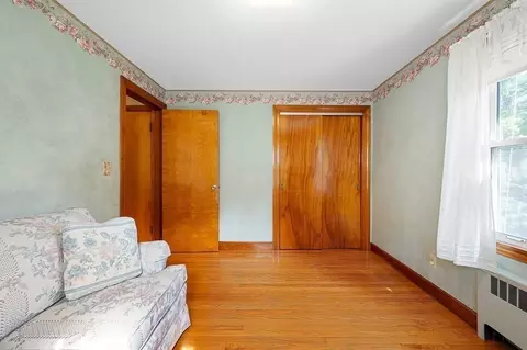 Bedroom - 101 Barnett Rd, Sutton, MA 01590 photo 2 of 6
