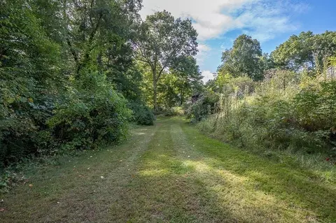 Exterior - 101 Barnett Rd, Sutton, MA 01590 photo 10 of 12