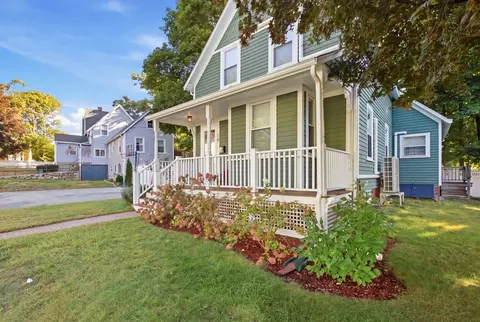 Exterior - 10 Eaton St, Reading, MA 01867 photo 3 of 10
