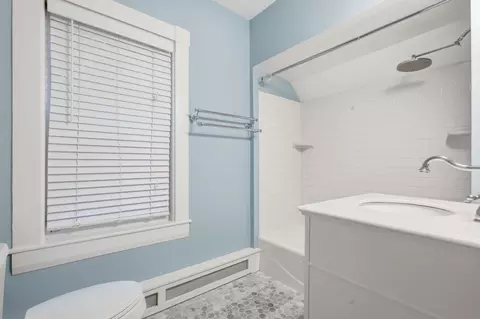 Bath - 10 Eaton St, Reading, MA 01867 photo 2 of 3