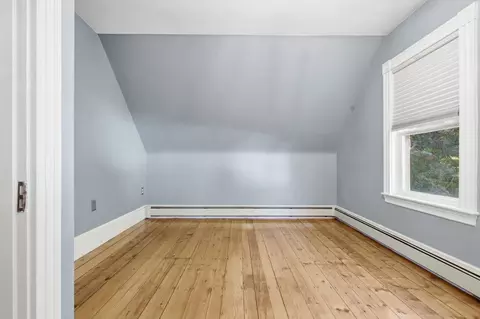 Bedroom - 10 Eaton St, Reading, MA 01867 photo 4 of 5