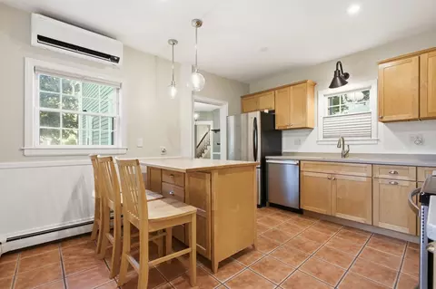 Kitchen - 10 Eaton St, Reading, MA 01867 photo 2 of 5