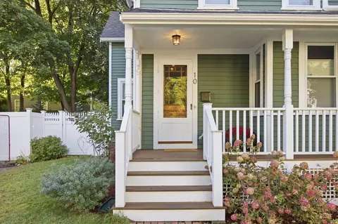 Exterior - 10 Eaton St, Reading, MA 01867 photo 5 of 10