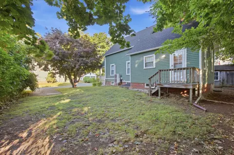 Exterior - 10 Eaton St, Reading, MA 01867 photo 9 of 10