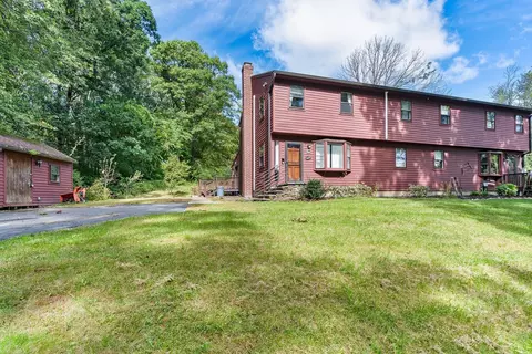 46 Davis Rd #B, Millbury, MA 01527