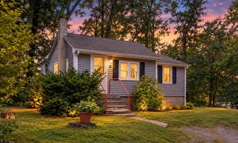 21 Faulkner Rd, Grafton, MA 01536