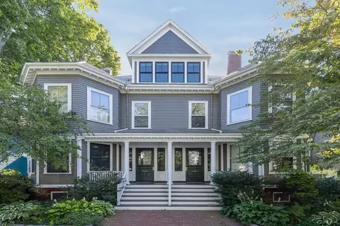 14 Fayette St #4, Cambridge, MA 02139