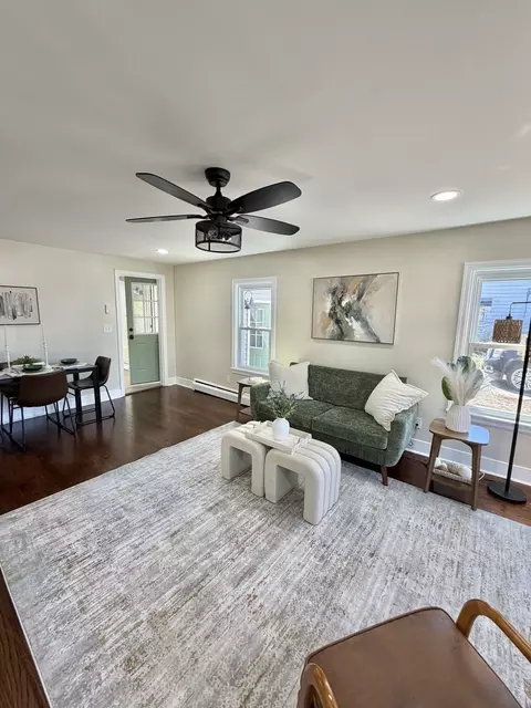 Living - 26 Mt Tom Ave, Easthampton, MA 01027 photo 4 of 5