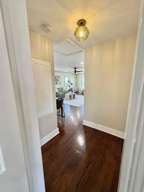 Entry Way - 26 Mt Tom Ave, Easthampton, MA 01027 photo 5 of 6