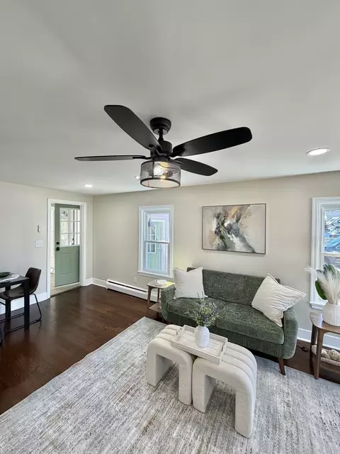 Living - 26 Mt Tom Ave, Easthampton, MA 01027 photo 5 of 5