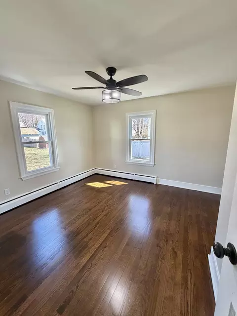Bedroom - 26 Mt Tom Ave, Easthampton, MA 01027 photo 3 of 5
