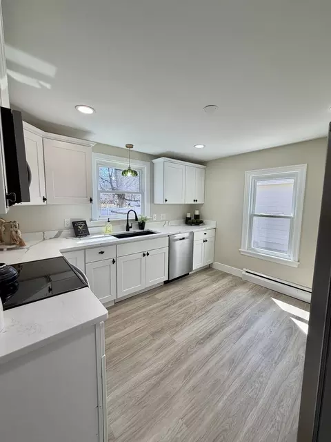 Kitchen - 26 Mt Tom Ave, Easthampton, MA 01027 photo 7 of 7