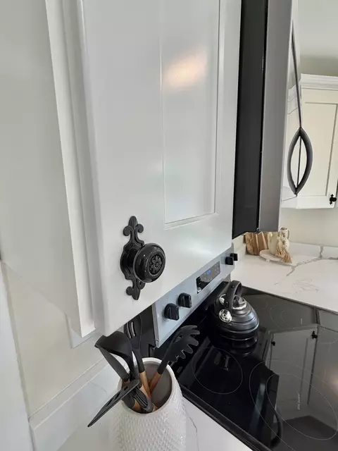 Kitchen - 26 Mt Tom Ave, Easthampton, MA 01027 photo 2 of 7