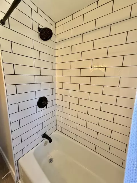Bath - 26 Mt Tom Ave, Easthampton, MA 01027 photo 7 of 9