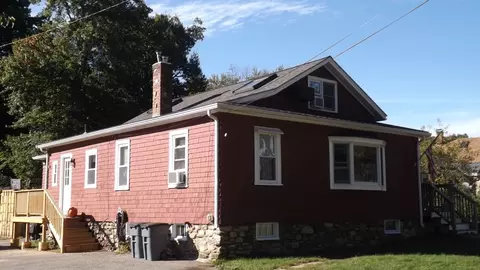 12 Middleton St, Millbury, MA 01527