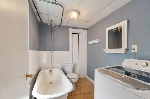 Bath - 352 Stackpole St, Lowell, MA 01852 photo 2 of 2