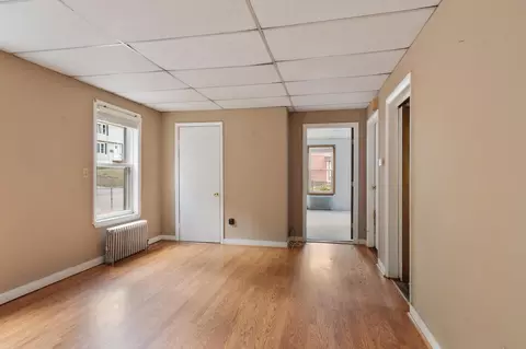 Living - 352 Stackpole St, Lowell, MA 01852 photo 3 of 5
