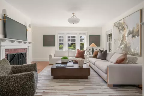 Living - 28 Green St, Needham, MA 02492 photo 2 of 4