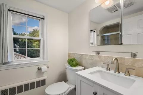 Bath - 139 Webster St, Needham, MA 02494 photo 2 of 3