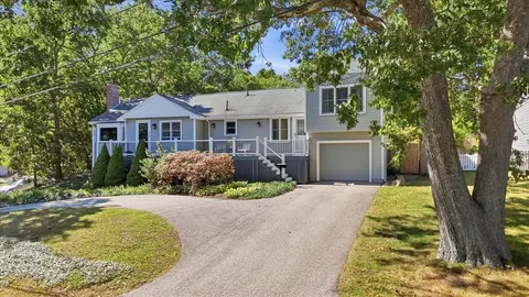 458 Essex St, Weymouth, MA 02188