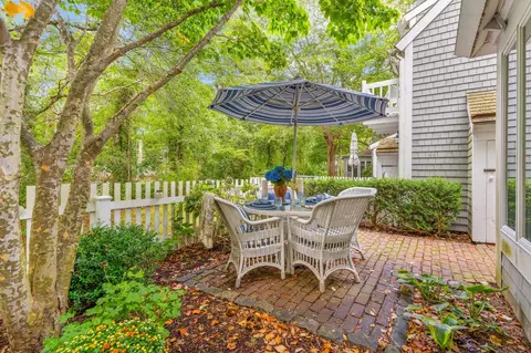 Exterior - 28 Flying Cloud Cr, Mashpee, MA 02649 photo 3 of 5