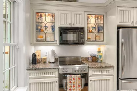 Kitchen - 28 Flying Cloud Cr, Mashpee, MA 02649 photo 3 of 3