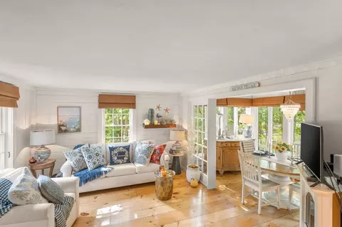 Living - 28 Flying Cloud Cr, Mashpee, MA 02649 photo 2 of 3