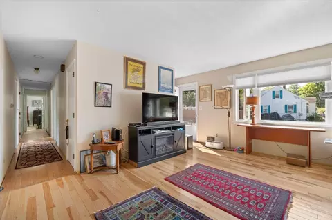 Entry Way - 43 Lynde St, Athol, MA 01331 photo 3 of 3