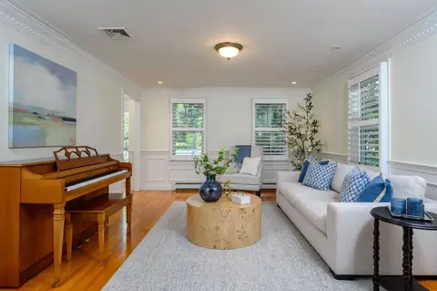 Living - 37 Ward St, Hingham, MA 02043 photo 3 of 4
