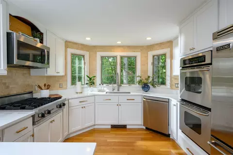 Kitchen - 37 Ward St, Hingham, MA 02043 photo 2 of 5