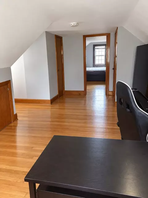 Entry Way - 223 East St, Springfield, MA 01104 photo 1 of 2