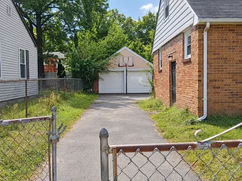 Exterior - 223 East St, Springfield, MA 01104 photo 1 of 1