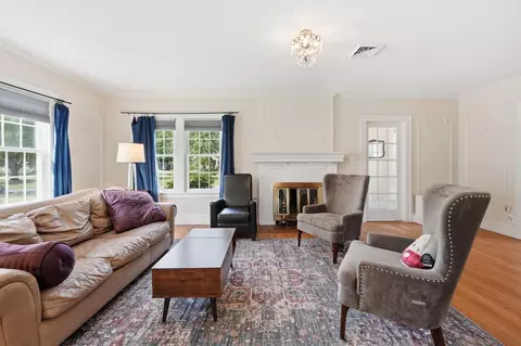 Living - 45 Bronson Ter, Springfield, MA 01108 photo 2 of 3