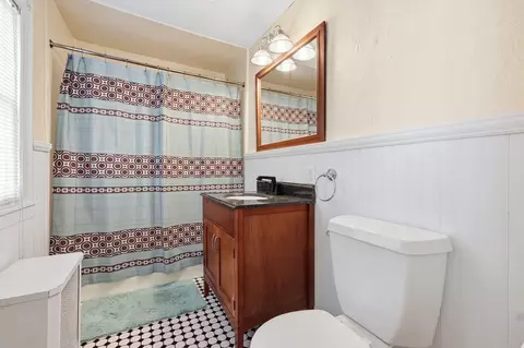 Bath - 45 Bronson Ter, Springfield, MA 01108 photo 2 of 3