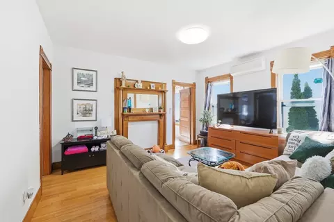 Living - 15 Maple Tree Ln, Worcester, MA 01602 photo 3 of 3