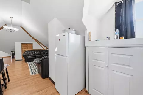 Entry Way - 15 Maple Tree Ln, Worcester, MA 01602 photo 3 of 3