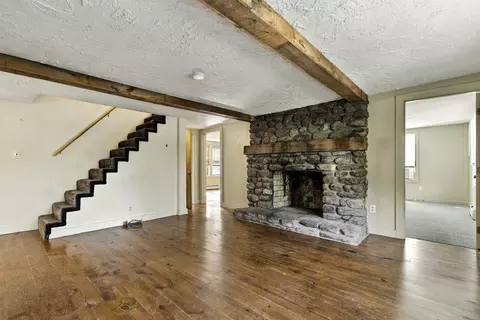 Living - 15 North St, Upton, MA 01568 photo 5 of 6