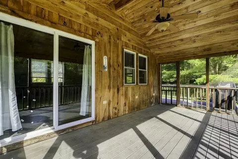 Exterior - 15 North St, Upton, MA 01568 photo 5 of 11