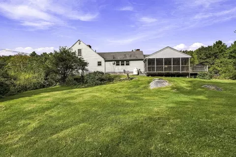 Exterior - 15 North St, Upton, MA 01568 photo 8 of 11