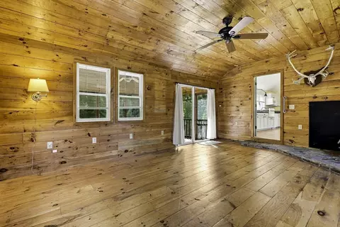 Living - 15 North St, Upton, MA 01568 photo 1 of 6
