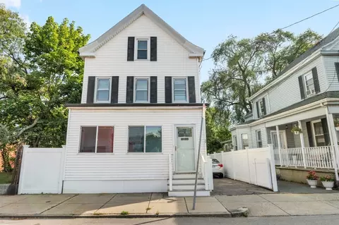 19 Richmond St, Dorchester Center, MA 02124