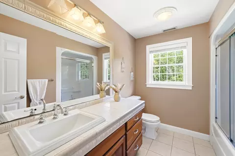 Bath - 5 Sherwood Rd, Windham, NH 03087 photo 1 of 5
