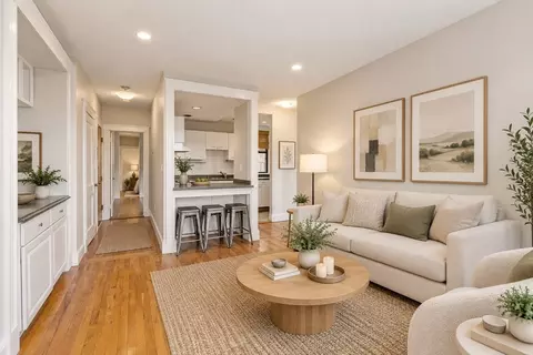 451 Park Dr #4D, Boston, MA 02215