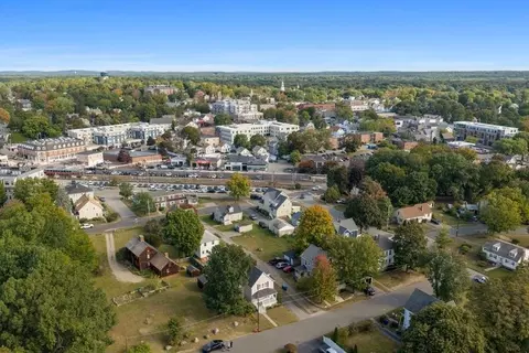 View/Area - 11 Sweetser Ave, Reading, MA 01867 photo 3 of 4